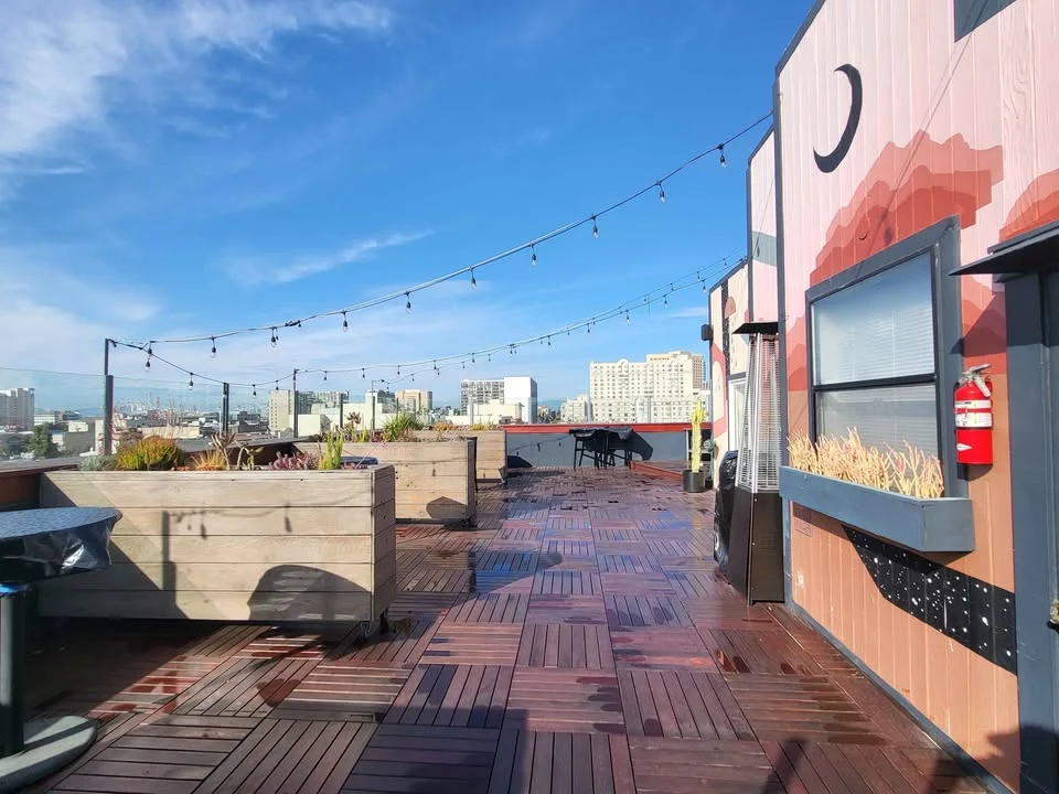 Chicago Commercial Deck